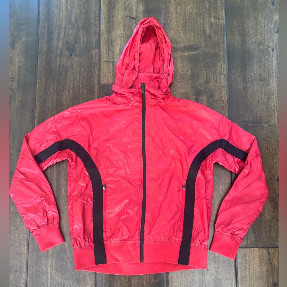 Limited Scuderia Ferrari Portable Rain Jacket Waterproof Hidden Hood Woman XS